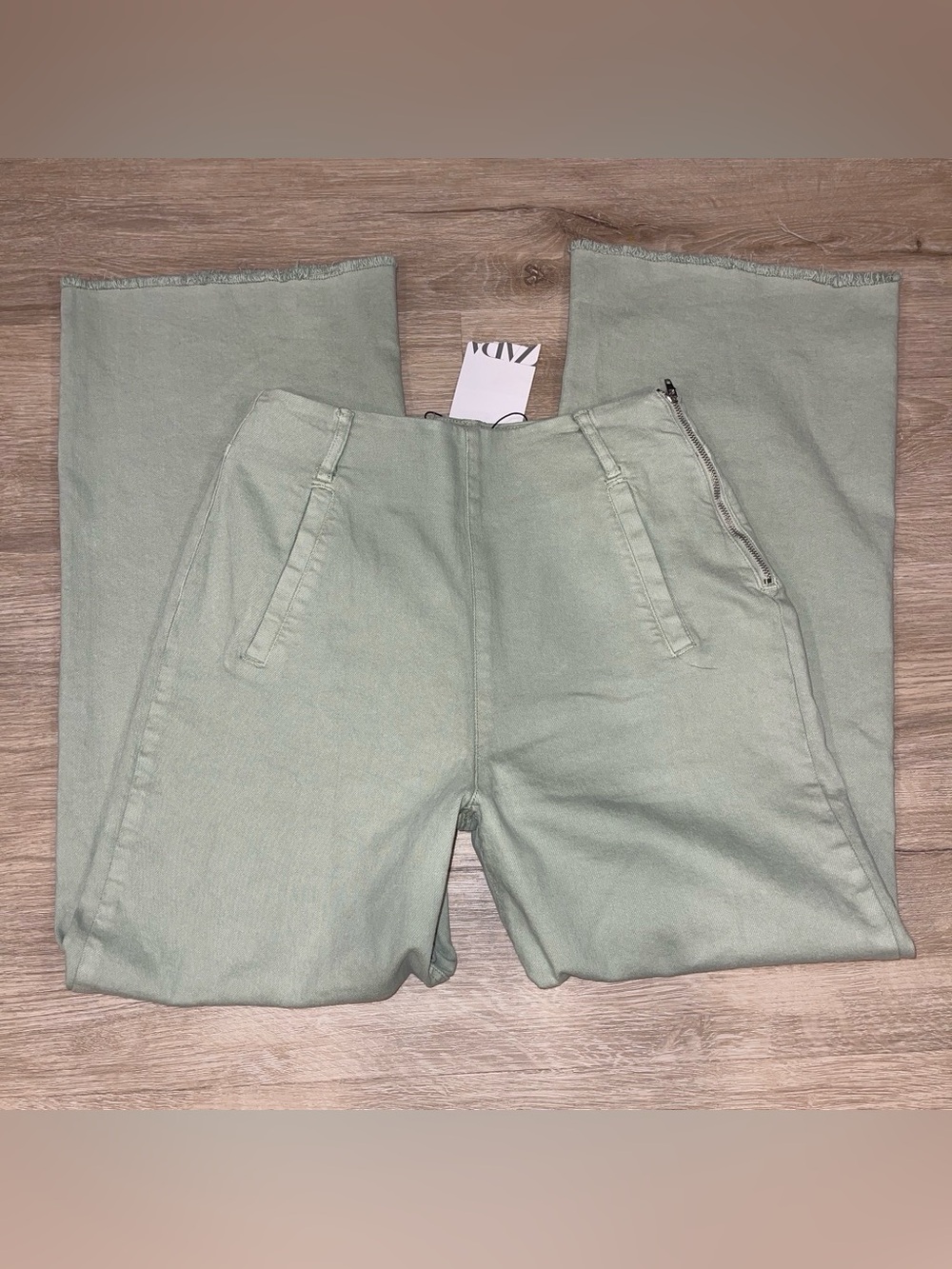 ZARA Women’s Wide Leg Jeans Size 6 EU 38 Mint Green Raw Hem NWT